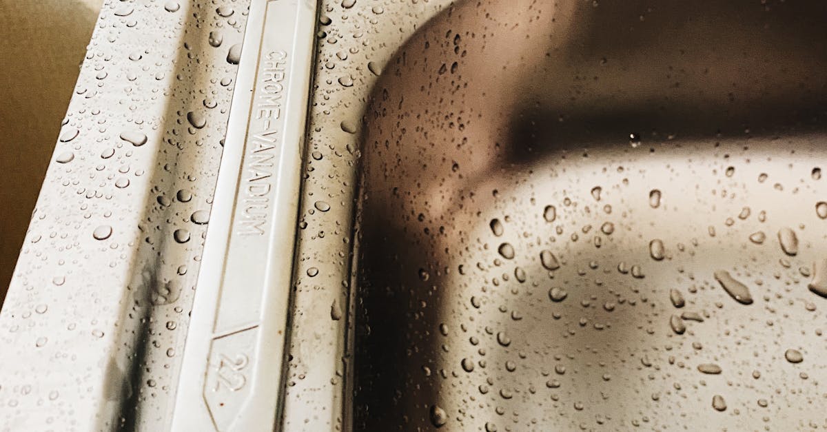 How do you diagnose where a leak is coming from?